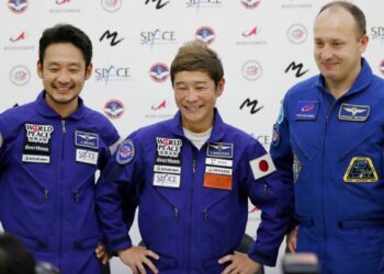 Japanese space tourists safely return back to Earth